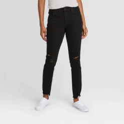Women's Mid-Rise Skinny Jeans - Universal Thread™ Black -Universal Thread GUEST 01d1bf48 2e26 4c06 86f6 fa6014bae555