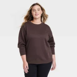Women's Pullover Sweatshirt - Universal Thread™ -Universal Thread GUEST 2175fda3 975c 4cb4 9708 c92130691677