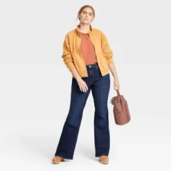 Women's High-Rise Flare Jeans - Universal Thread™ -Universal Thread GUEST 3aa5f98d 7d5d 40e7 9cc3 abf980b91d83