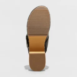 Women's Faye Clog Heels - Universal Thread™ -Universal Thread GUEST 44421ffe b0ab 4531 80c7 d81ff5486daa