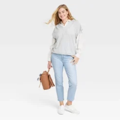 Women's High-Rise Slim Straight Jeans - Universal Thread™ Light Wash -Universal Thread GUEST 50664cce 06af 4b99 9678 129cc49aff77