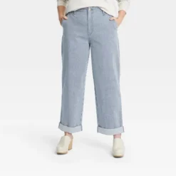 Women's High-Rise Straight Jeans - Universal Thread™ -Universal Thread GUEST 5c70c2f7 de1d 449e a58a ec8cf3e7b863