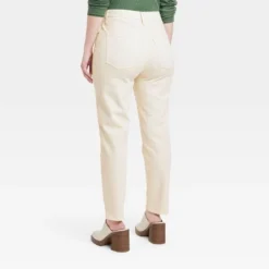 Women's High-Rise 90's Slim Straight Jeans - Universal Thread™ White -Universal Thread GUEST 60b0c78f d3fc 42cb 96ab 70110140b138