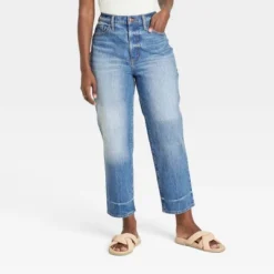 Women's Super-High Rise Vintage Straight Jeans - Universal Thread™ Medium Wash -Universal Thread GUEST 7df6c77c 2f89 4973 ad1f bc9790e4405f