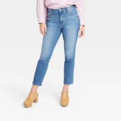Women's High-Rise Slim Straight Jeans - Universal Thread™ Medium Wash -Universal Thread GUEST 84c26d40 aa3d 476b 869c 0ef5e158cec0