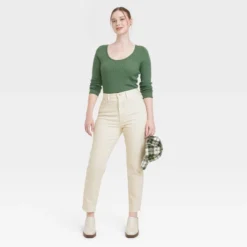 Women's High-Rise 90's Slim Straight Jeans - Universal Thread™ White -Universal Thread GUEST c6bca884 7153 4cf1 8813 84fac5016044