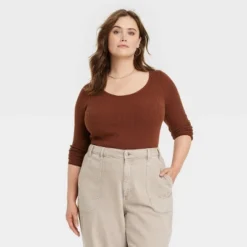 Women's Shrunken Rib Scoop Neck Pullover Sweater - Universal Thread™ -Universal Thread GUEST e309cd45 951f 49be 9b02 1b3e38be45d2