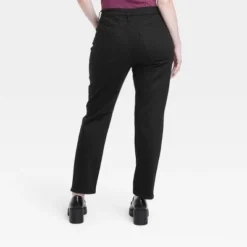 Women's High-Rise 90's Slim Straight Jeans - Universal Thread™ Black -Universal Thread GUEST e8902a6b bfb5 4b02 9399 5f77eef75ebc