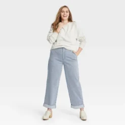 Women's High-Rise Straight Jeans - Universal Thread™ -Universal Thread GUEST fde742ae f51b 4090 91f5 3593ed513959